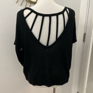 Umgee sweater with unique cut out back